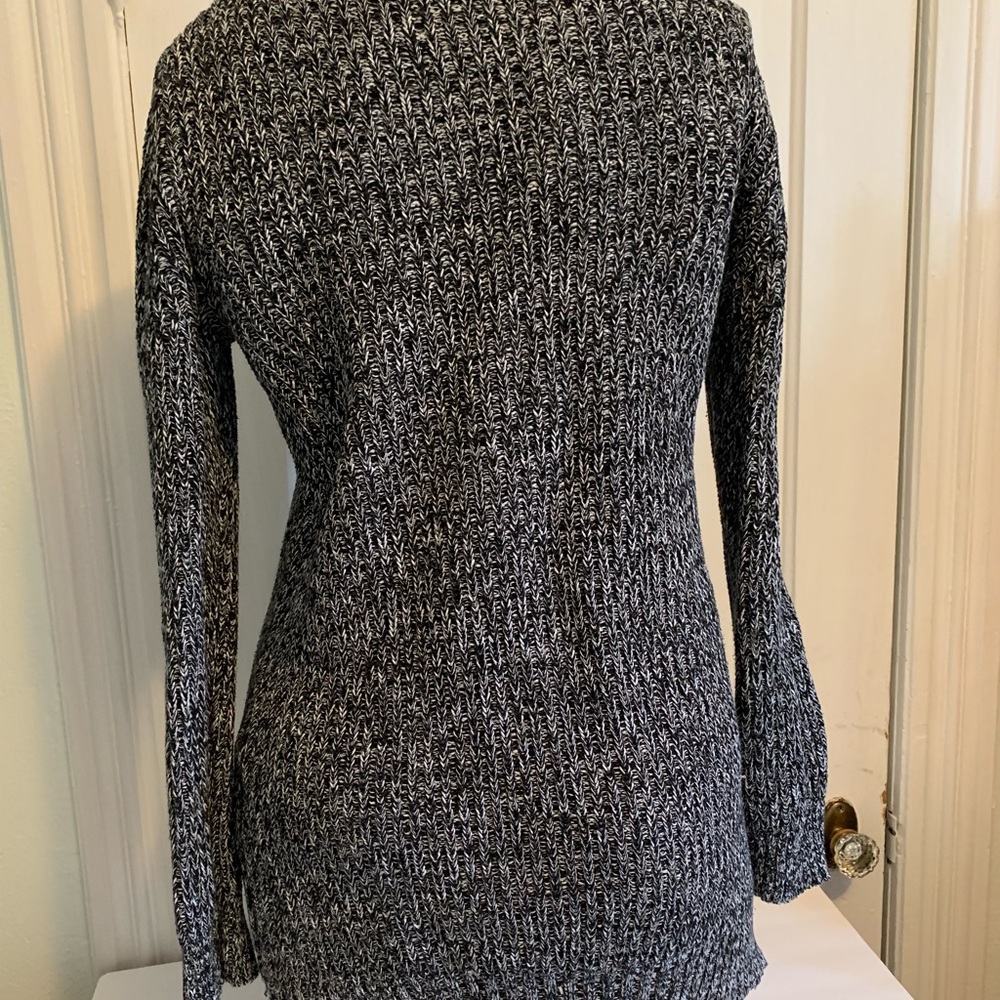 Lot of Maternity Sweaters and Long Sleeve Shirts - Picture 8 of 8